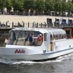 Ausflugsschiffe auf der Spree