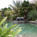 Poollandschaft im Kontiki Beach Resort
