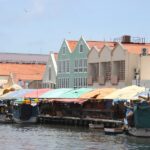 Boote des Schwimmenden Marktes