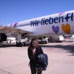 Condor-Flugzeug mit Bemalung "Wir lieben Fliegen"